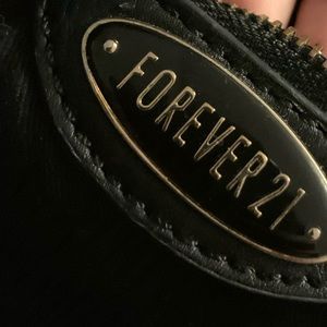 Black Forever 21 Crossbody Purse